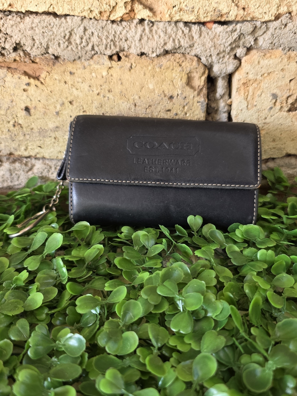 Vintage Coach Black Leather Bifold Wallet Key Ring Coin Pocket